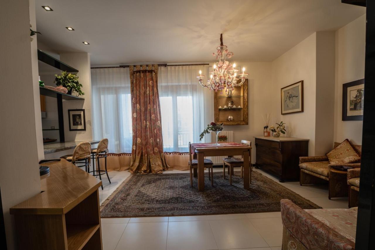 Suite Leone Martina Franca Exteriör bild